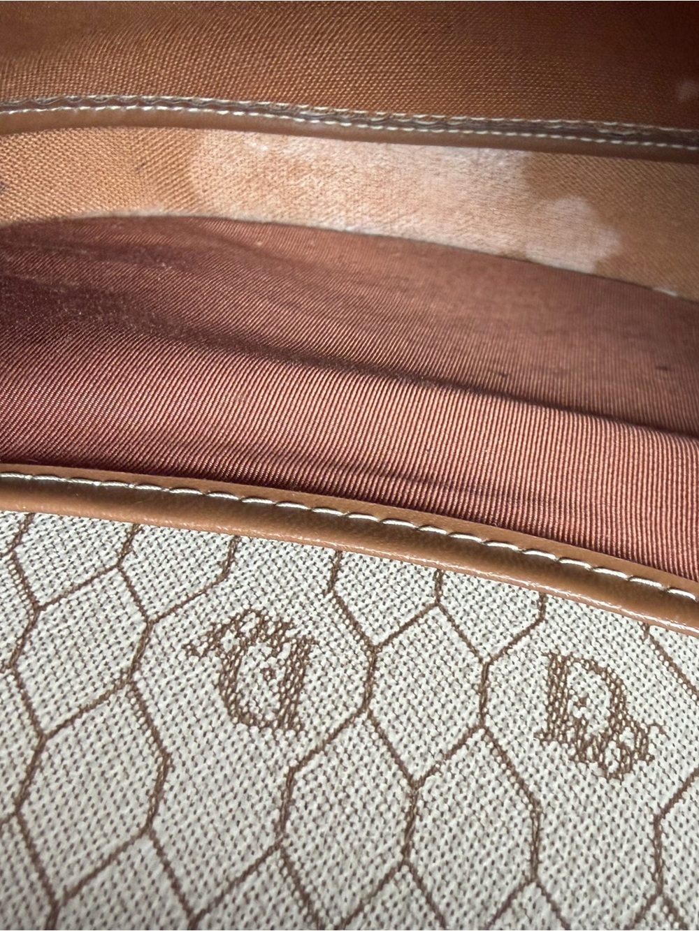 Dior vintage Cream Crossbody Saddle Bag - Women's Elegant Shoulder Purse - Picture 8 of 16